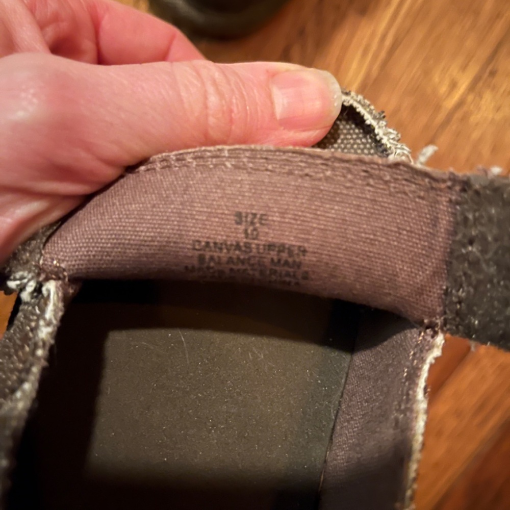 Shoes - Picture 4 of 4